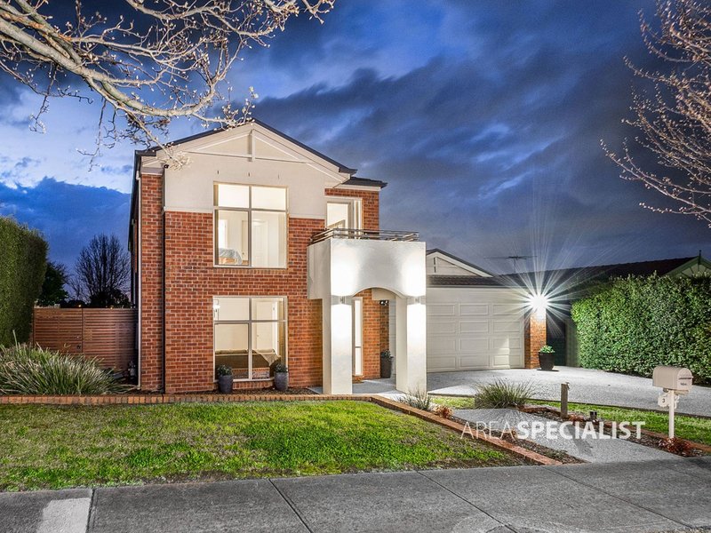 Photo - 3 Club House Crescent, Cranbourne East VIC 3977 - Image 21