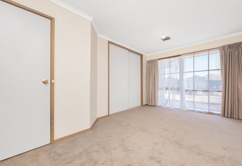 Photo - 3 Cobb Junction, Sydenham VIC 3037 - Image 6