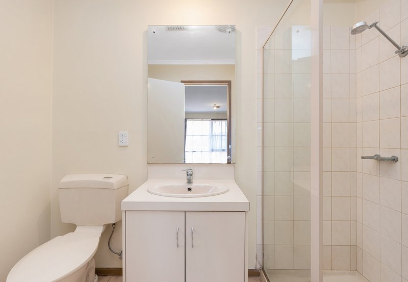 Photo - 3 Cobb Junction, Sydenham VIC 3037 - Image 9