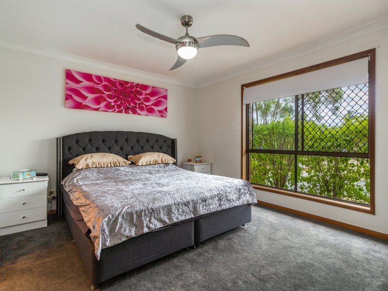 Photo - 3 Cocas Street, Regents Park QLD 4118 - Image 4