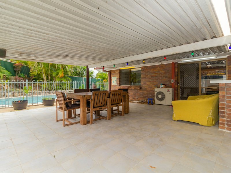 Photo - 3 Cocas Street, Regents Park QLD 4118 - Image 7