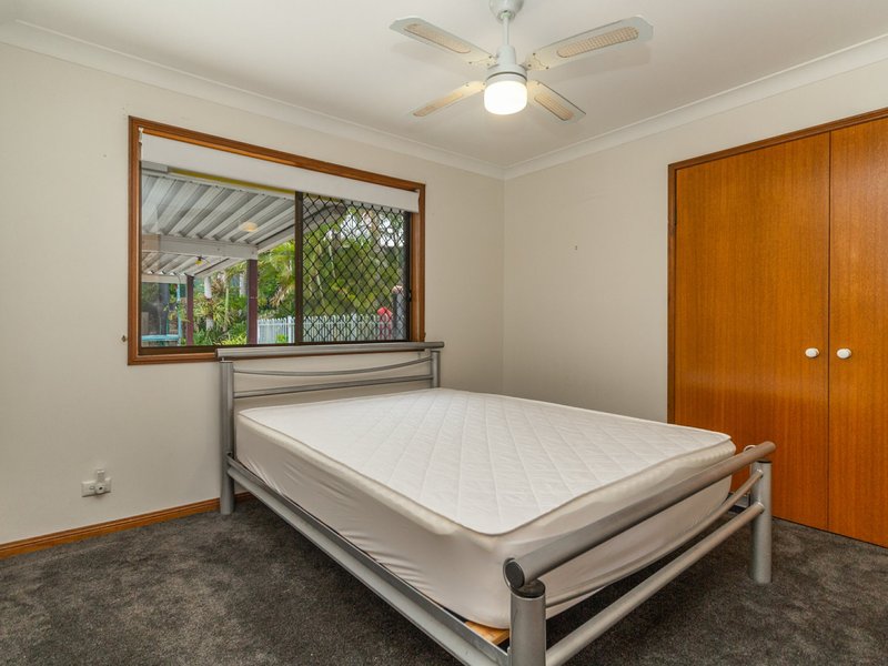 Photo - 3 Cocas Street, Regents Park QLD 4118 - Image 12