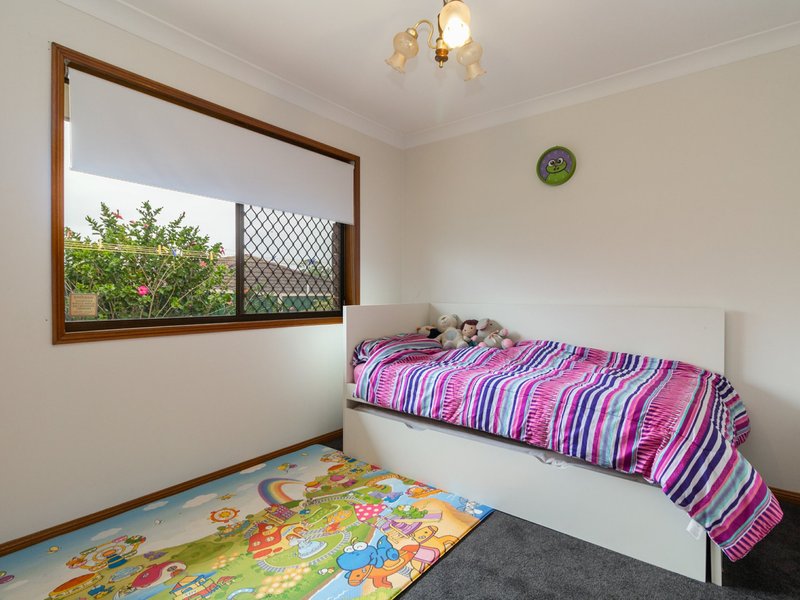 Photo - 3 Cocas Street, Regents Park QLD 4118 - Image 13