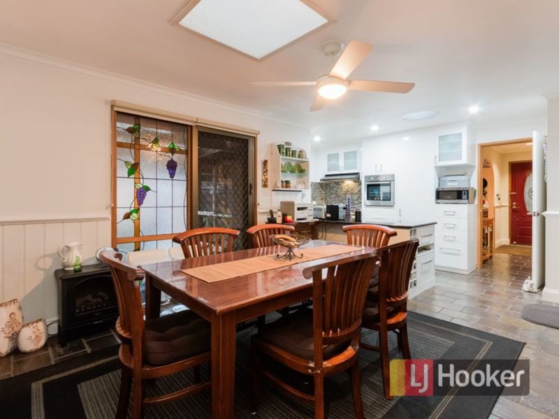 Photo - 3 Cody Avenue, Hampton Park VIC 3976 - Image 6