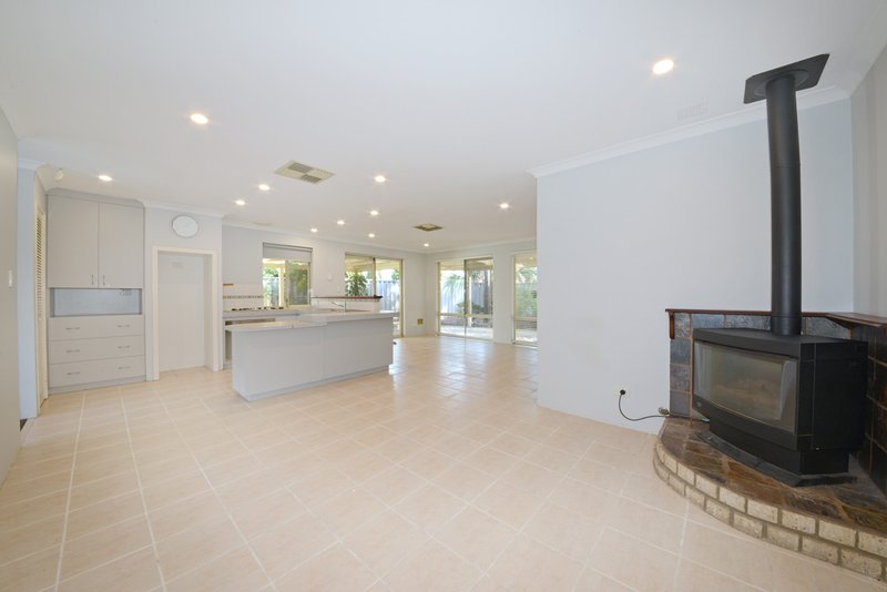 Photo - 3 Cody Way, Clarkson WA 6030 - Image 14