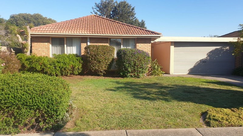 3 Collins Crescent, Berwick VIC 3806