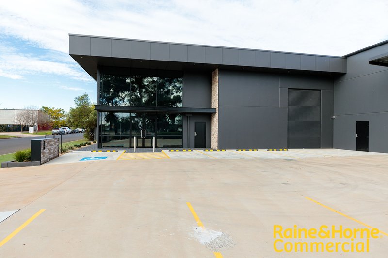 Photo - 3 Commercial Avenue, Dubbo NSW 2830 - Image 8