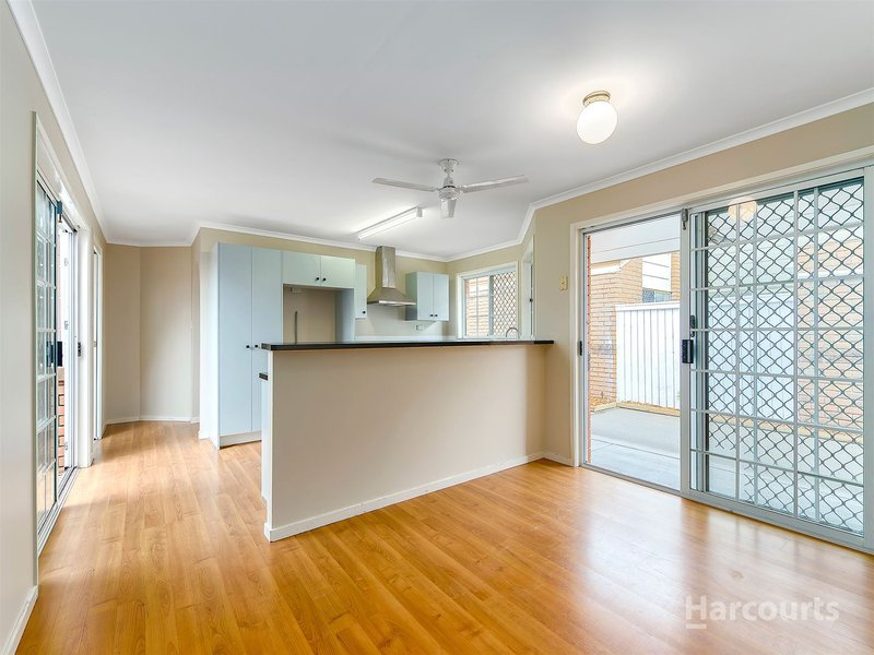 Photo - 3 Conifer Close, Fitzgibbon QLD 4018 - Image 6