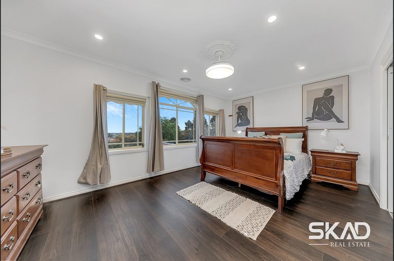 Photo - 3 Consort Place, Craigieburn VIC 3064 - Image 3