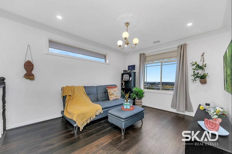 Photo - 3 Consort Place, Craigieburn VIC 3064 - Image 6