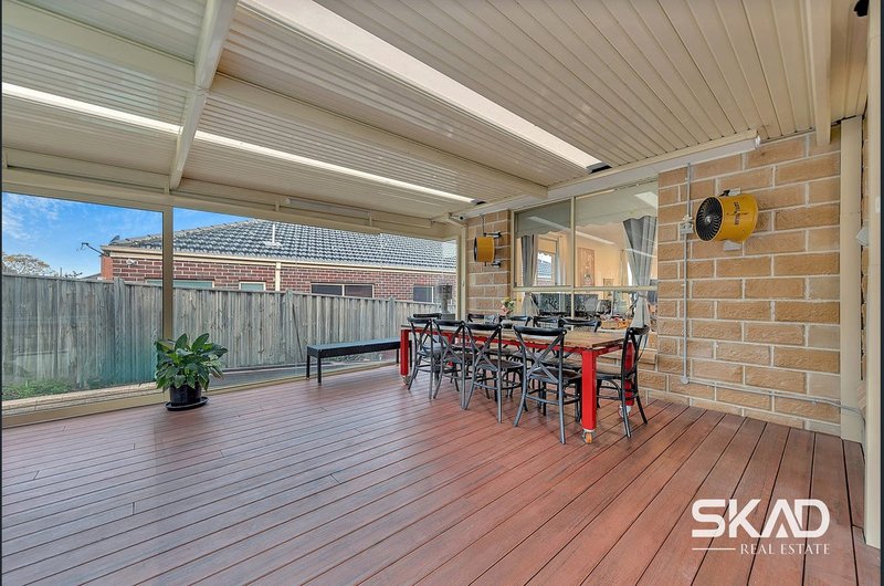 Photo - 3 Consort Place, Craigieburn VIC 3064 - Image 12