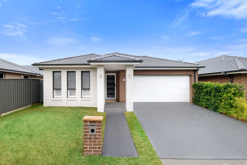 3 Convoy Street, Jordan Springs NSW 2747