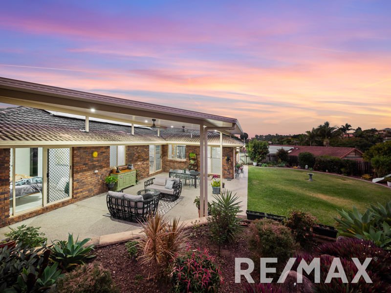 Photo - 3 Coogee Place, Albany Creek QLD 4035 - Image 4
