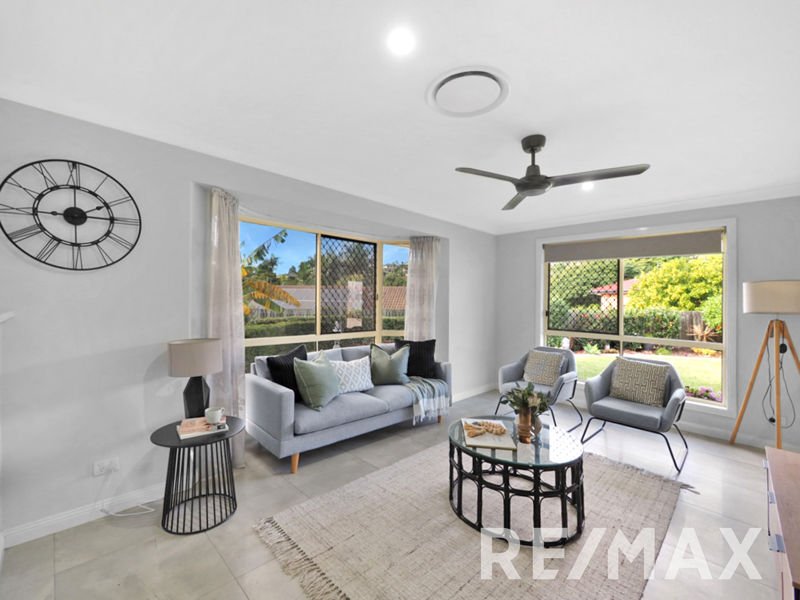 Photo - 3 Coogee Place, Albany Creek QLD 4035 - Image 5