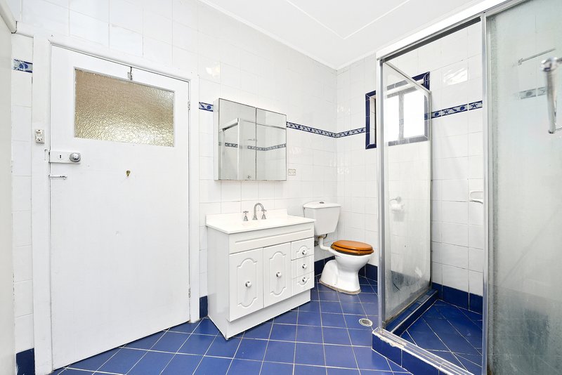 Photo - 3 Cook Street, Tempe NSW 2044 - Image 3