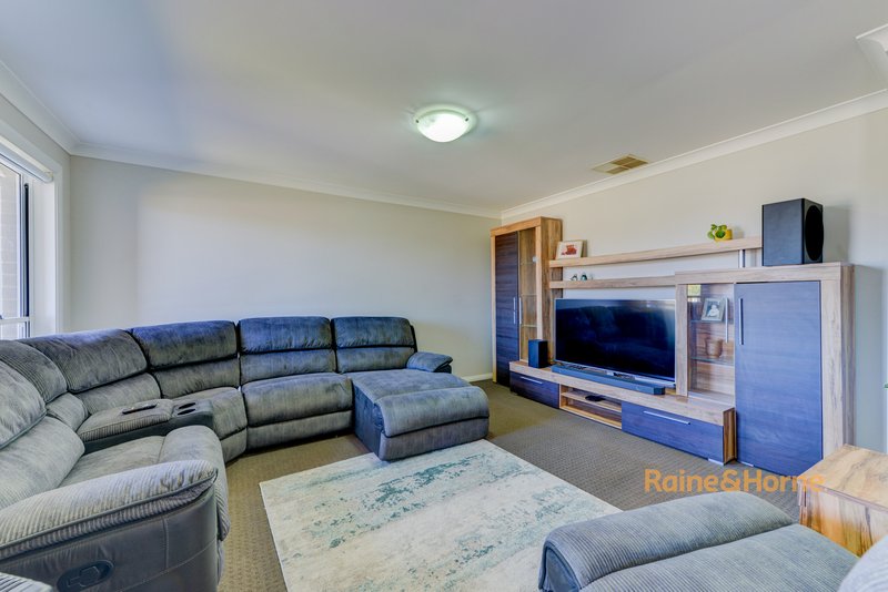 Photo - 3 Coolamon Close, Tamworth NSW 2340 - Image 4