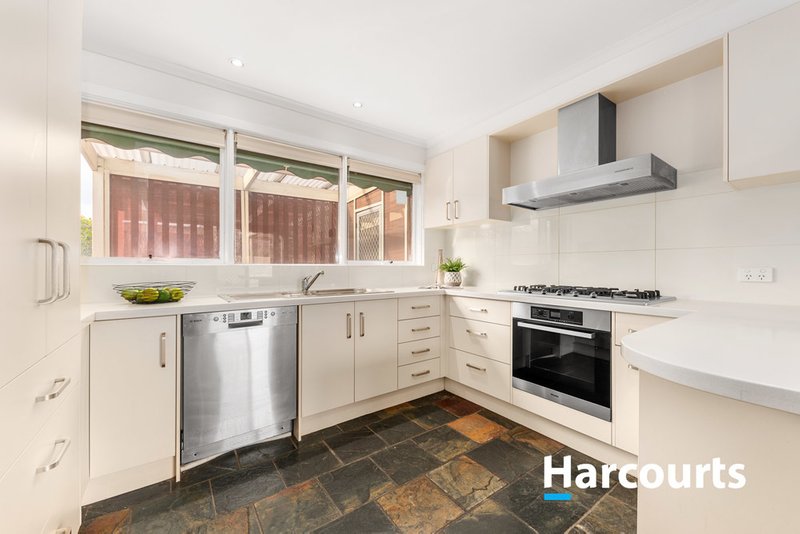 Photo - 3 Coolomon Close, Wantirna South VIC 3152 - Image 6