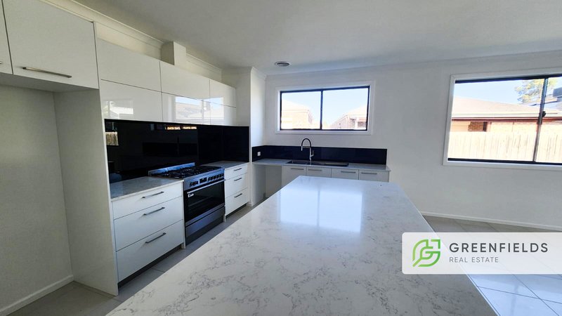 Photo - 3 Cooloongup Crescent, Harkness VIC 3337 - Image 2