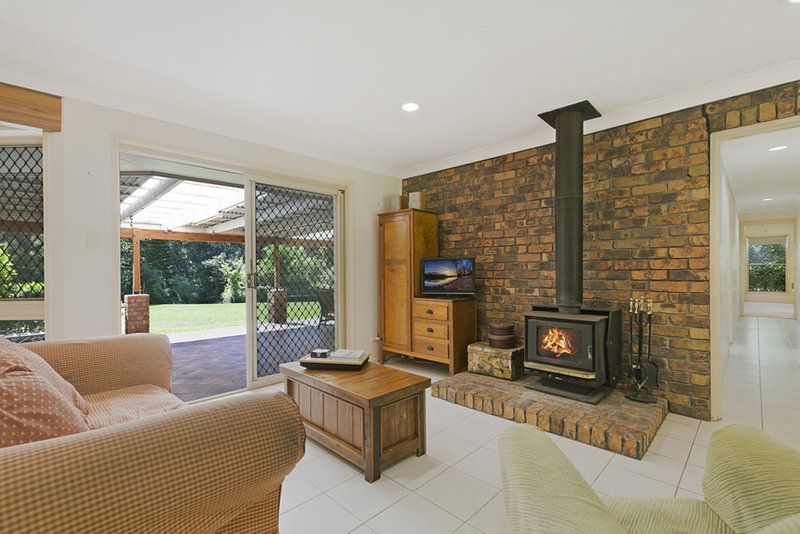 Photo - 3 Coolum Court, Eatons Hill QLD 4037 - Image 4