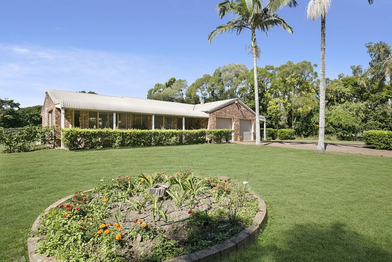 Photo - 3 Coolum Court, Eatons Hill QLD 4037 - Image 8