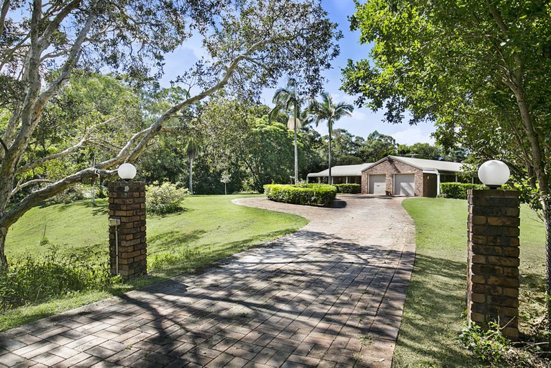 Photo - 3 Coolum Court, Eatons Hill QLD 4037 - Image 15