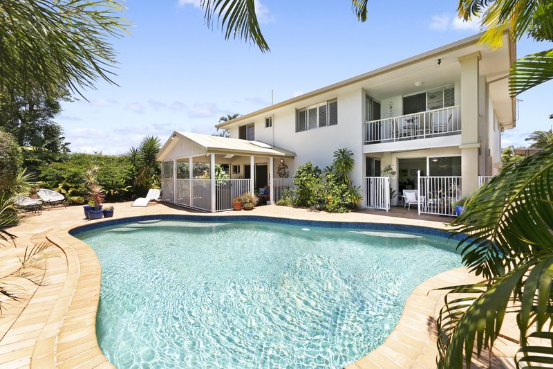 Photo - 3 Corella Avenue, Burleigh Waters QLD 4220 - Image 1