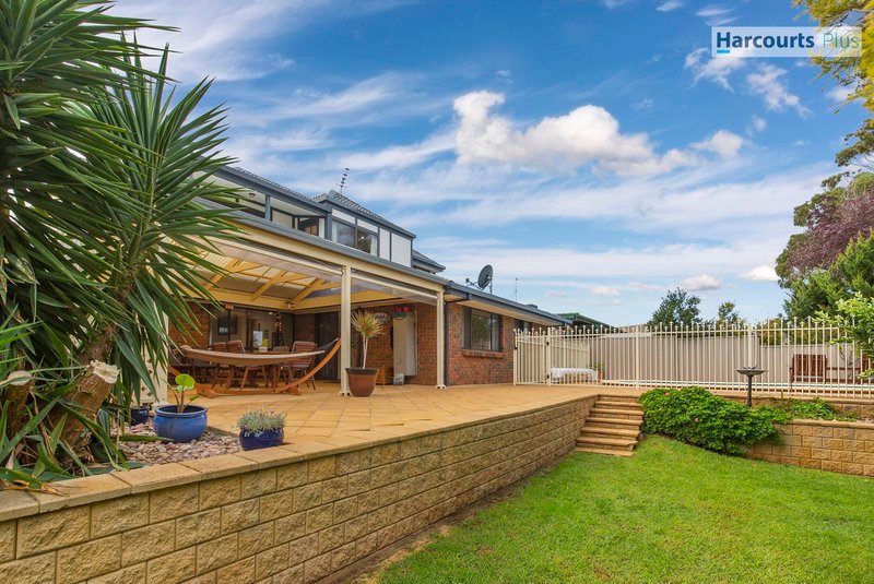 Photo - 3 Coringle Crescent, Hallett Cove SA 5158 - Image 19