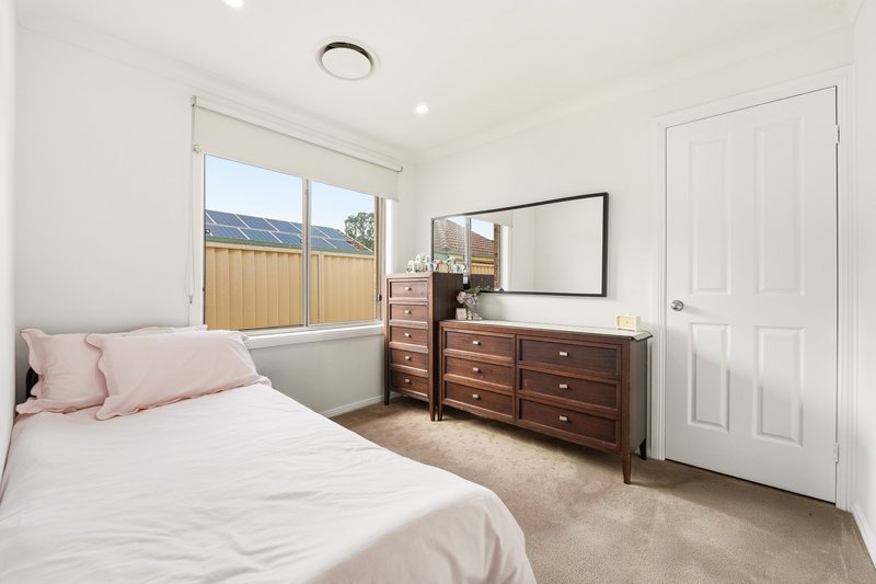 Photo - 3 Cormorant Cres , Glenmore Park NSW 2745 - Image 6