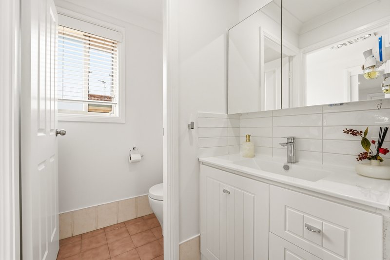 Photo - 3 Cormorant Cres , Glenmore Park NSW 2745 - Image 10