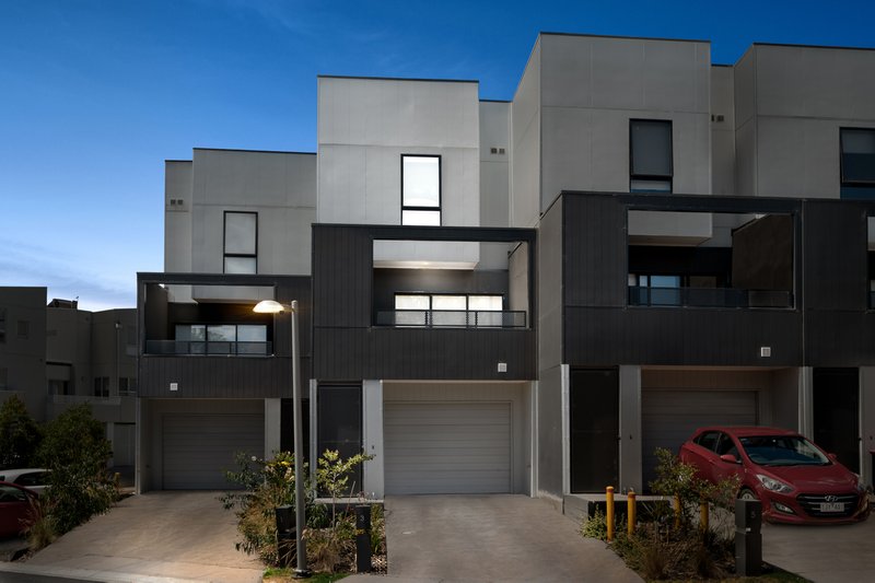 Photo - 3 Cornerstone Crescent, South Morang VIC 3752 - Image 1