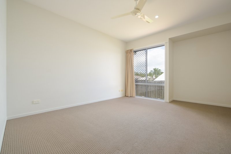 Photo - 3 Cornforth Crescent, Kirkwood QLD 4680 - Image 10