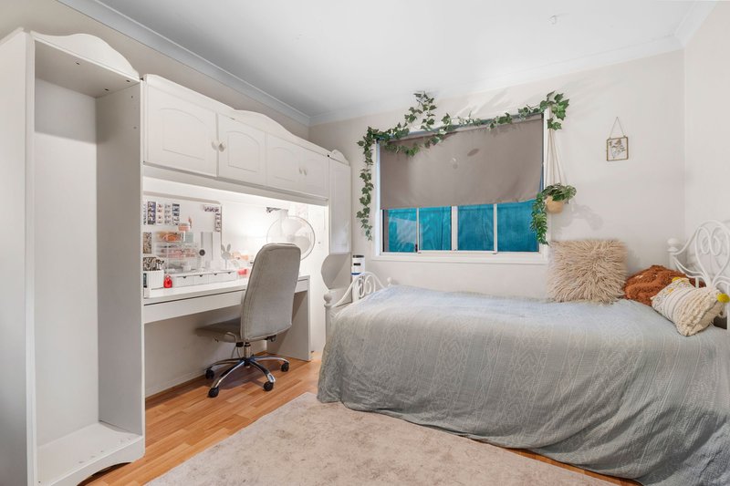 Photo - 3 Cornuta Close, Bellbowrie QLD 4070 - Image 6