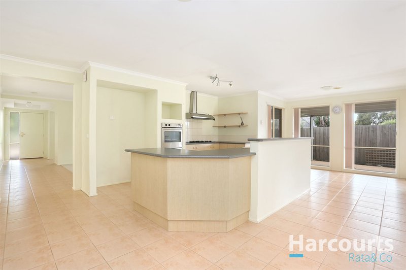 Photo - 3 Corvette Close, South Morang VIC 3752 - Image 2