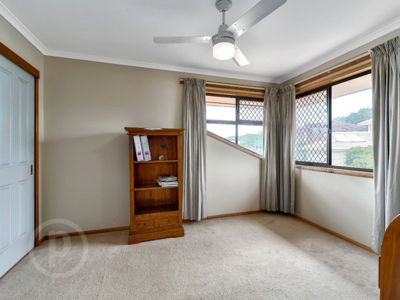 Photo - 3 Cosmos Place, Bridgeman Downs QLD 4035 - Image 12