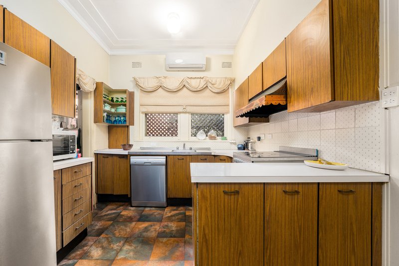 Photo - 3 Cotswold Road, Strathfield NSW 2135 - Image 5