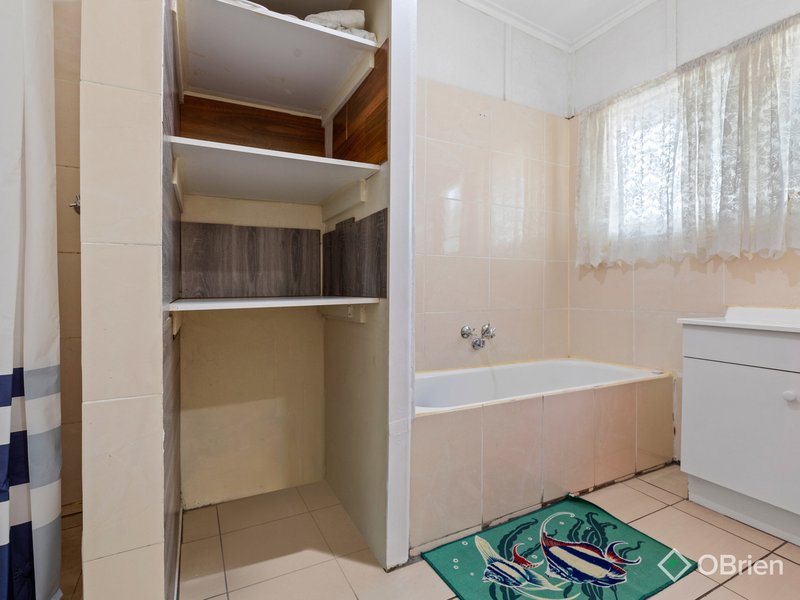 Photo - 3 Cottrell Street, Werribee VIC 3030 - Image 10