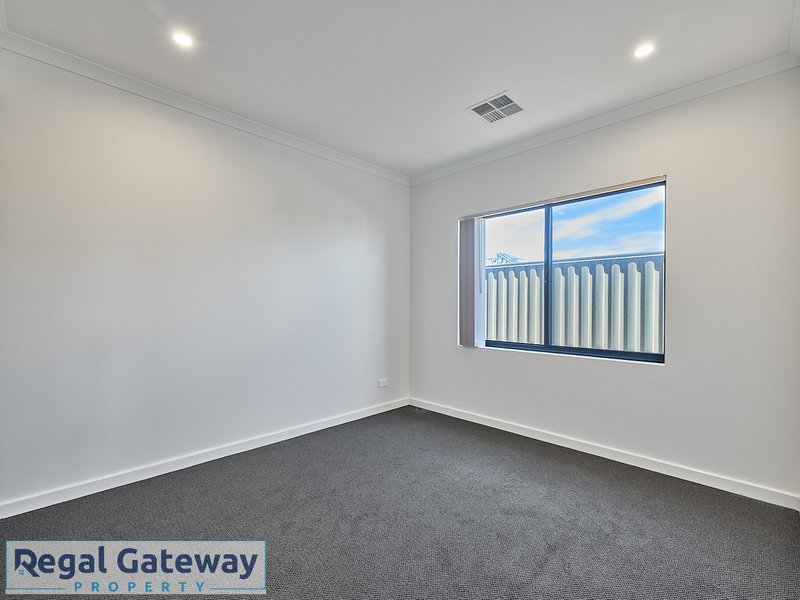 Photo - 3 Couloir Street, Treeby WA 6164 - Image 13