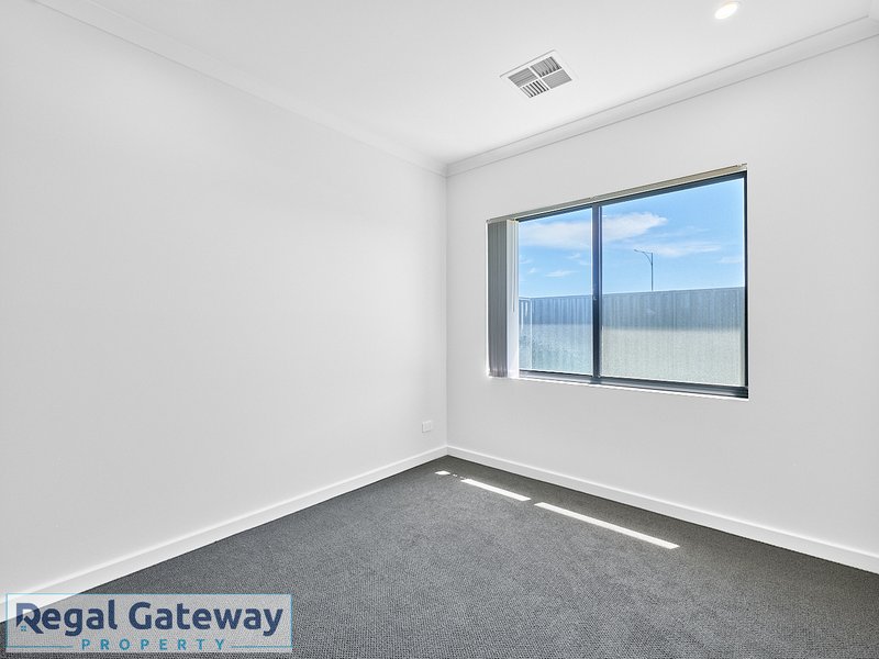 Photo - 3 Couloir Street, Treeby WA 6164 - Image 16