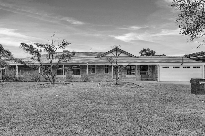 3 Country Road, Pinjarra WA 6208