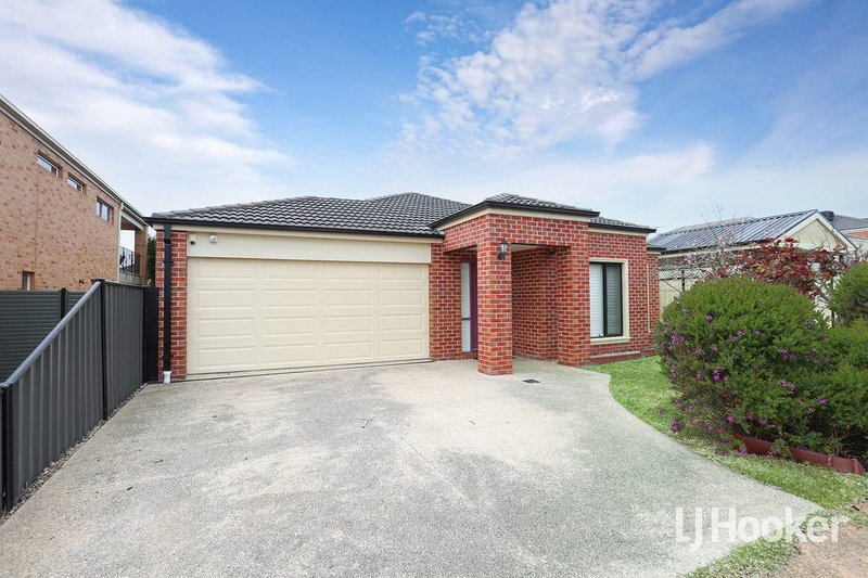 Photo - 3 Cowan Parkway, Point Cook VIC 3030 - Image 2