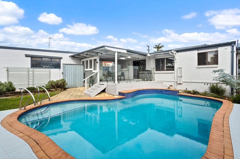 Photo - 3 Cox Parade, Mount Warrigal NSW 2528 - Image 6