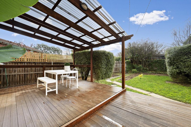 Photo - 3 Coxen Street, Hughes ACT 2605 - Image 1
