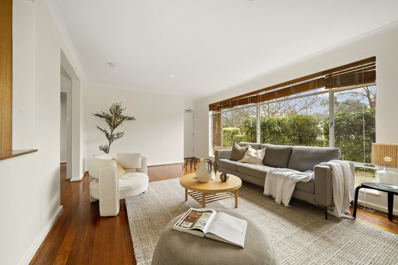 Photo - 3 Coxen Street, Hughes ACT 2605 - Image 6