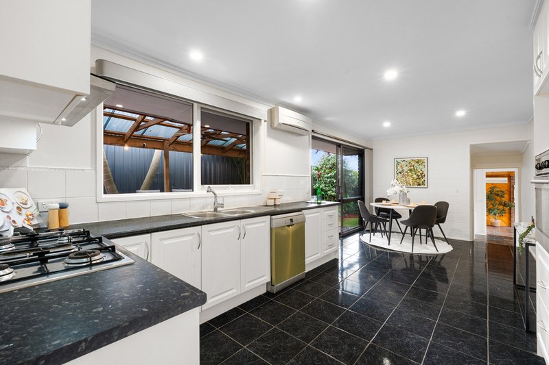 Photo - 3 Crawley Court, Vermont South VIC 3133 - Image 5