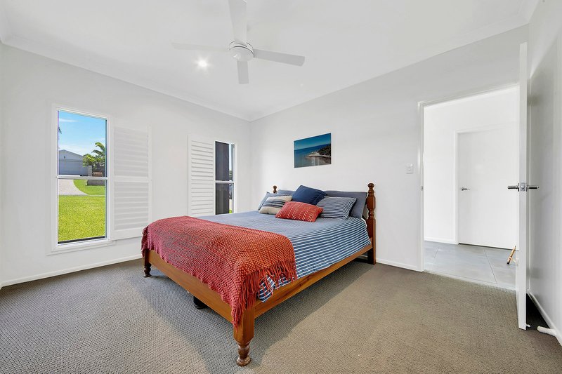 Photo - 3 Crayke Court, Pacific Heights QLD 4703 - Image 12