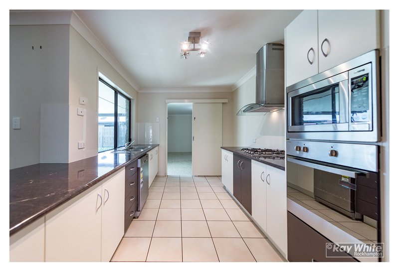 Photo - 3 Crear Court, Norman Gardens QLD 4701 - Image 24