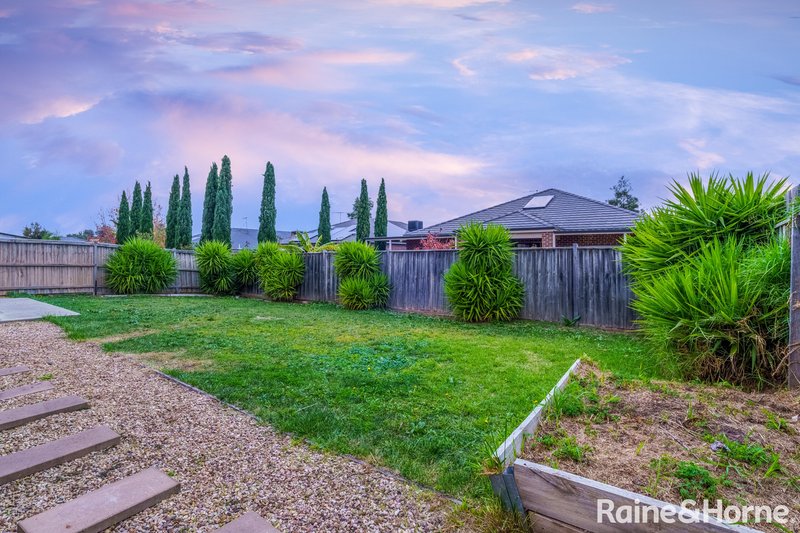 Photo - 3 Crepe Myrtle Close, Harkness VIC 3337 - Image 13