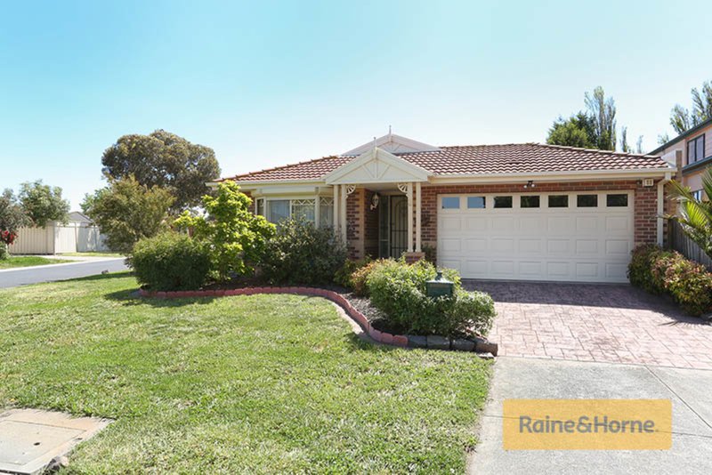 3 Crespin Place, Roxburgh Park VIC 3064