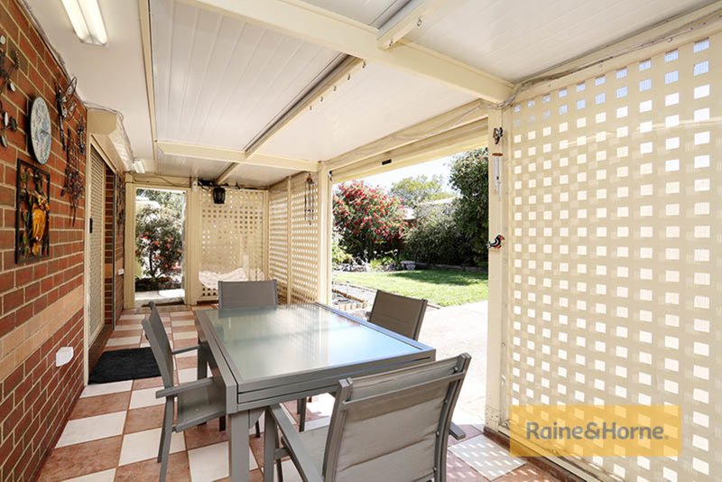 Photo - 3 Crespin Place, Roxburgh Park VIC 3064 - Image 8