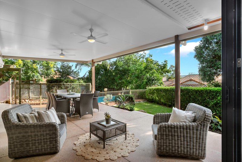 Photo - 3 Crompton Street, Kenmore Hills QLD 4069 - Image 6